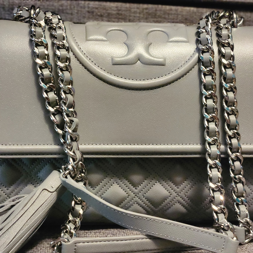 TORY BURCH QUILTED FLAPPED PURSE